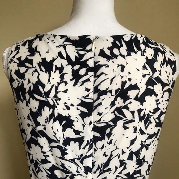 Chaps Shirred Waist Dress Size M Black & White - Picture 4 of 7